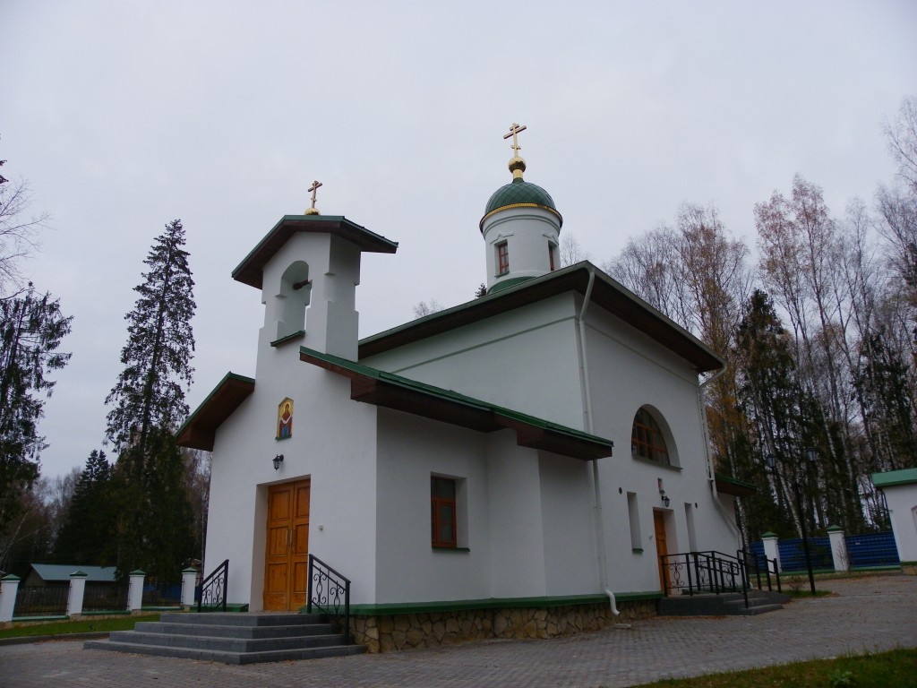 Елизарово. Церковь Сергия Радонежского. фасады