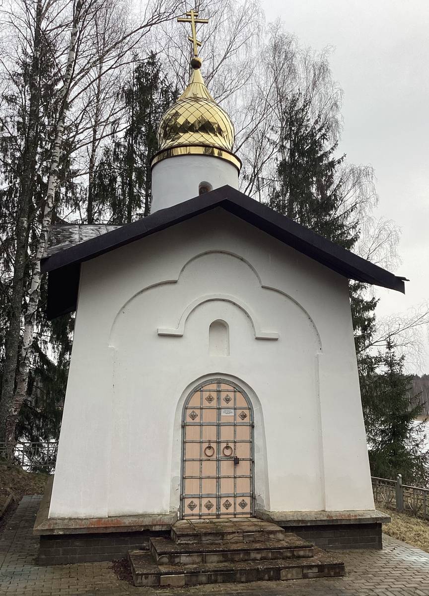 Вид с запада, фасады. Часовня Евфросина Псковского, Елизарово (Псковский район, Псковская область)