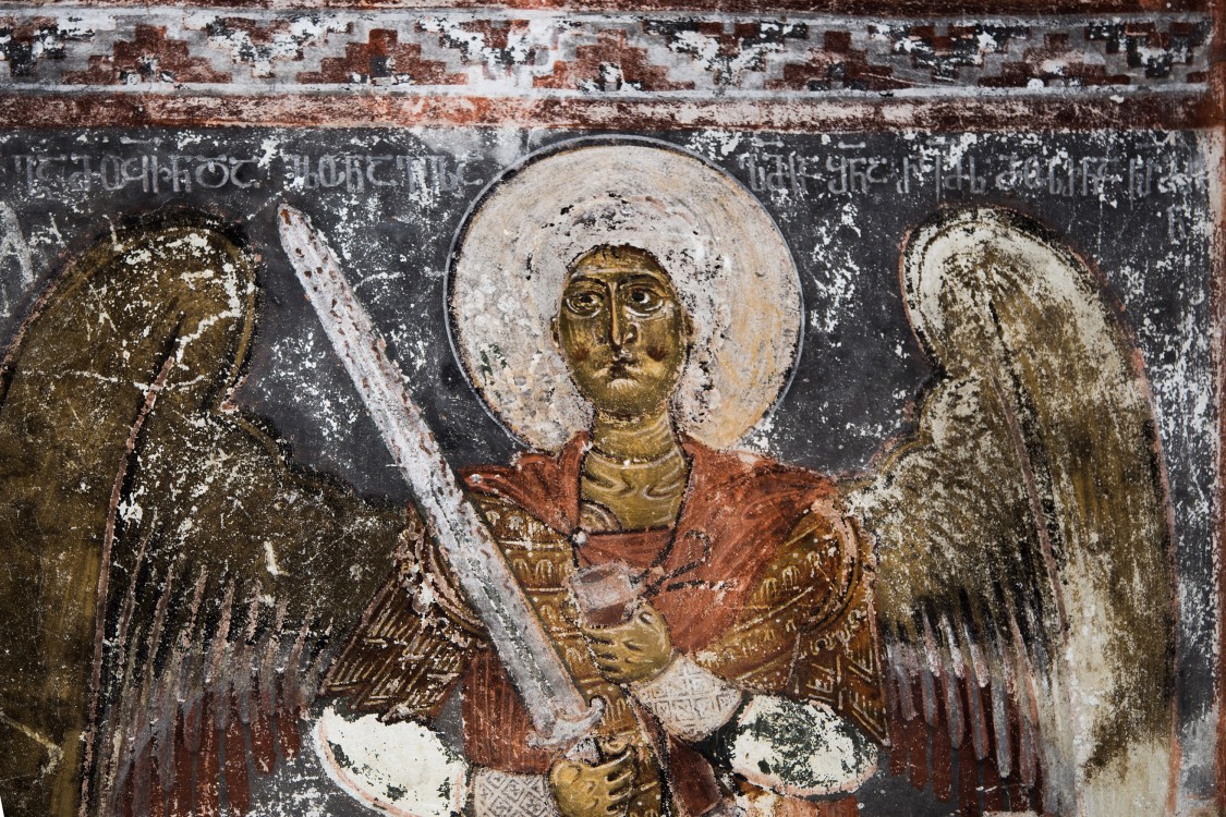 Церковь Михаила и Гавриила Архангелов, Ипрари (Самегрело и Земо-Сванети, Грузия). интерьер и убранство, Архангел Михаил. Художник Тевдоре. 1096 г.