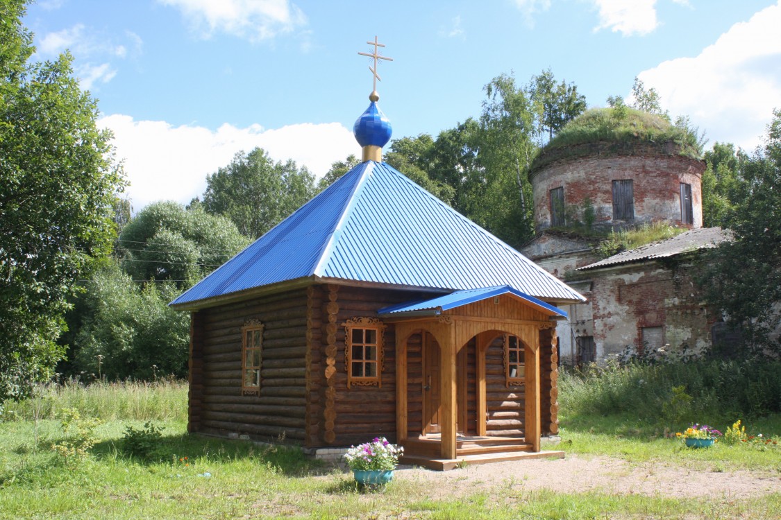 Часовня Петра и Павла, Бекрень (Краснохолмский район, Тверская область). фасады