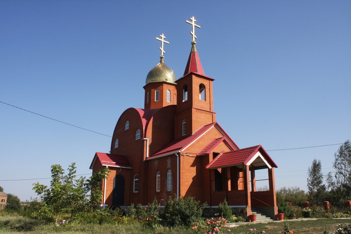 Церковь Николая, царя-мученика, Чебургольская (Красноармейский район, Краснодарский край). фасады