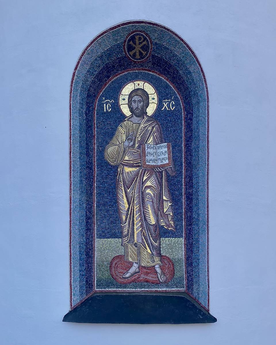 Мозаичное панно на апсиде, дополнительная информация. Мариинский Вохоновский женский монастырь. Собор Марии Магдалины, Вохоново (Гатчинский район, Ленинградская область)