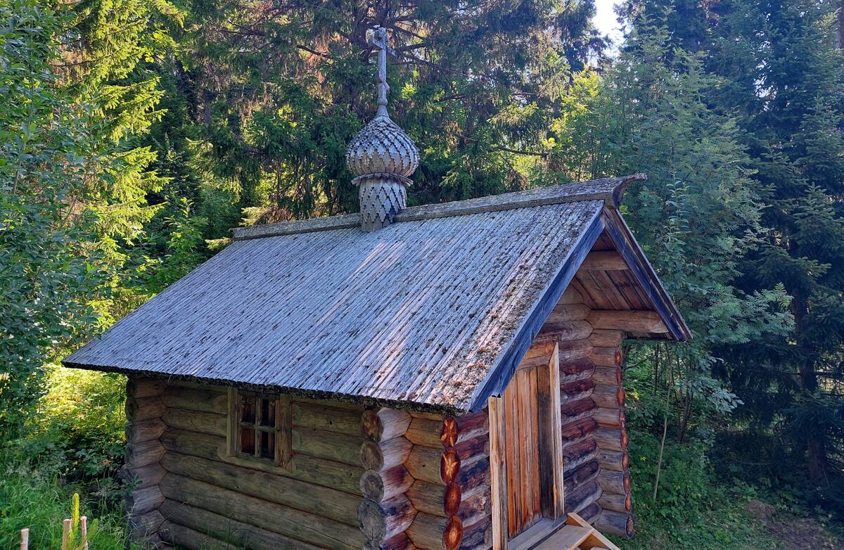 Спасо-Преображенский Соловецкий монастырь. Голгофо-Распятский скит. Часовня Петра (Зверева), архиепископа Воронежского, Анзерский, остров (Соловецкий район, Архангельская область). фасады