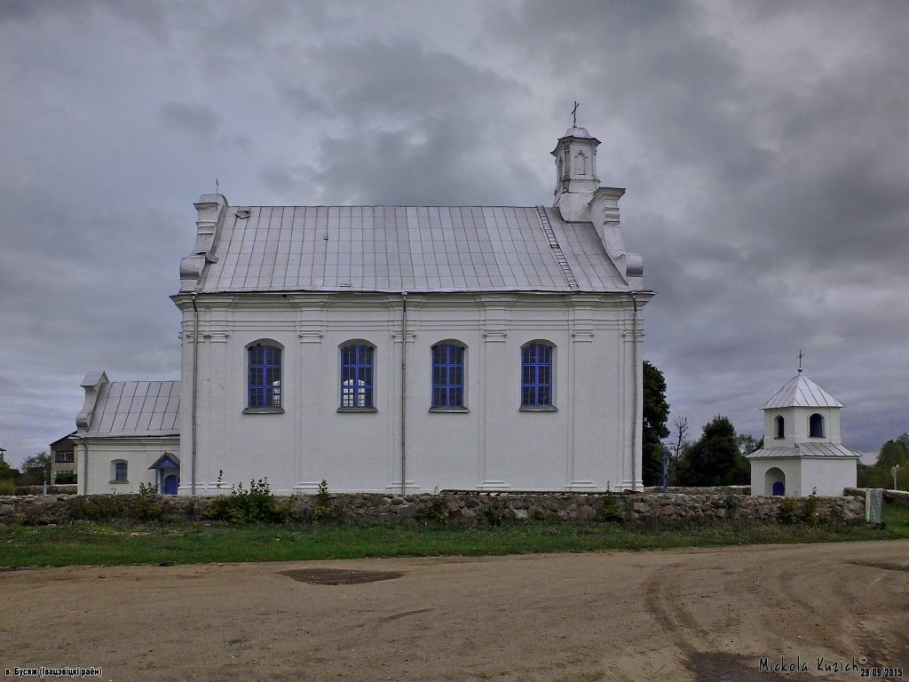 Церковь Успения Пресвятой Богородицы, Бусяжь (Ивацевичский район, Беларусь, Брестская область). фасады
