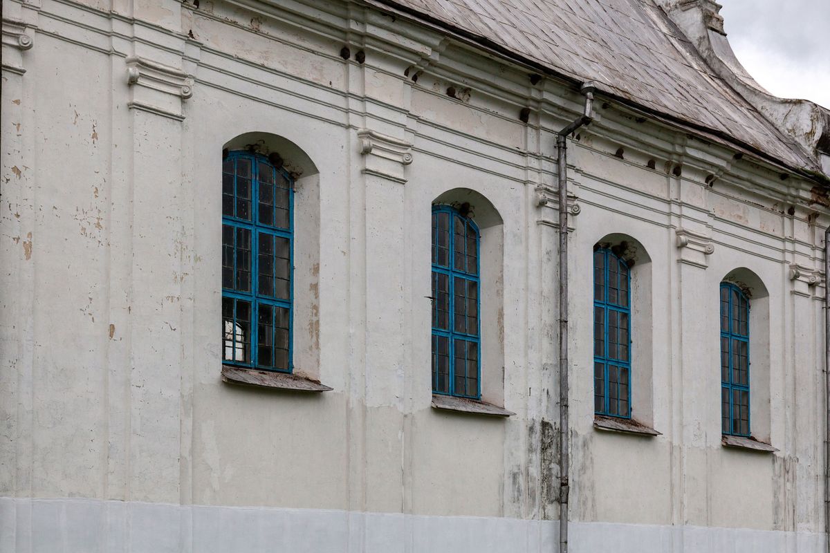 Церковь Успения Пресвятой Богородицы, Бусяжь (Ивацевичский район, Беларусь, Брестская область). архитектурные детали