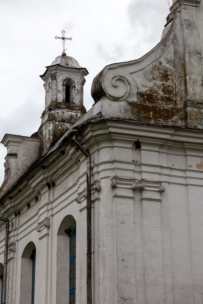 Церковь Успения Пресвятой Богородицы, Бусяжь (Ивацевичский район, Беларусь, Брестская область). архитектурные детали