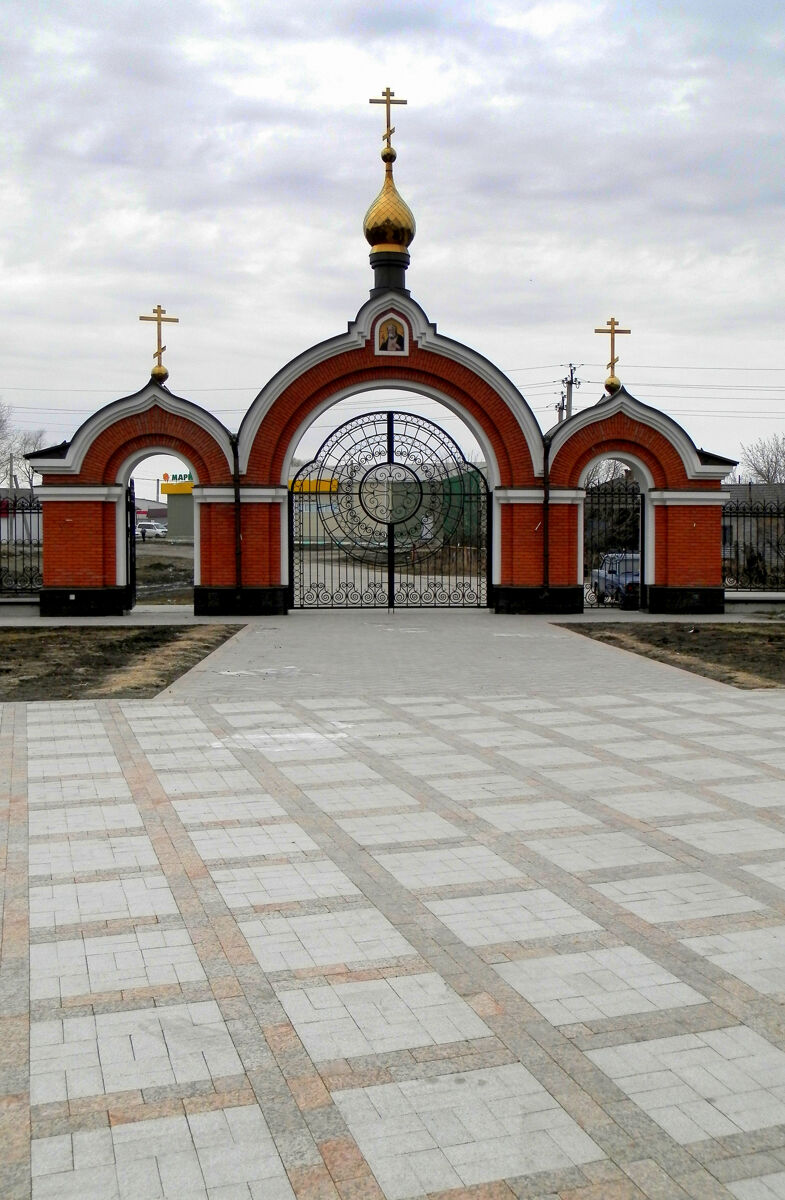 Церковь Илии Пророка, Каргат (Каргатский район, Новосибирская область). дополнительная информация, Ворота ограды