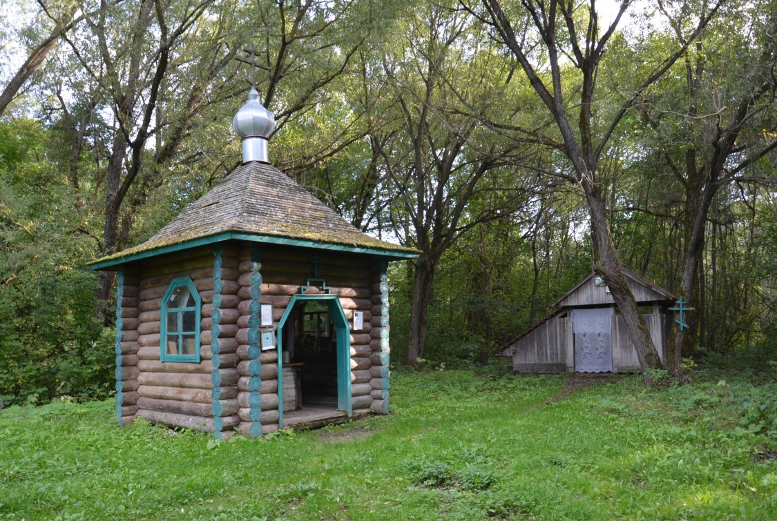 Часовня Всех Святых, Новая Улица (Рождественский посёлок) (Севский район, Брянская область). фасады