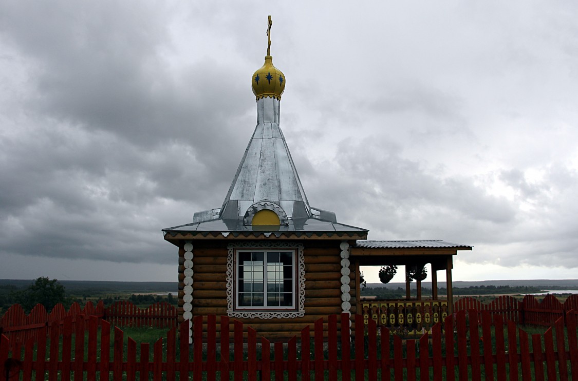 Чернево. Часовня Троицы Живоначальной. фасады