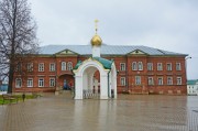 Углич. Богоявленский монастырь. Неизвестная часовня-сень