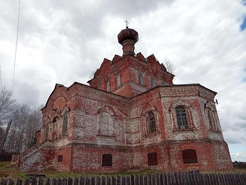 фасады. Церковь Спаса Нерукотворного Образа, Сюрсовай (Шарканский район, Республика Удмуртия)