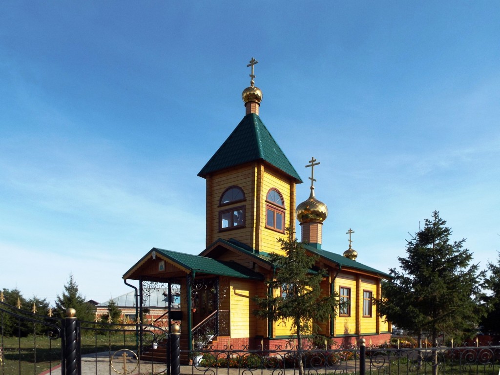 Чувашская Майна. Церковь Сергия Радонежского. фасады