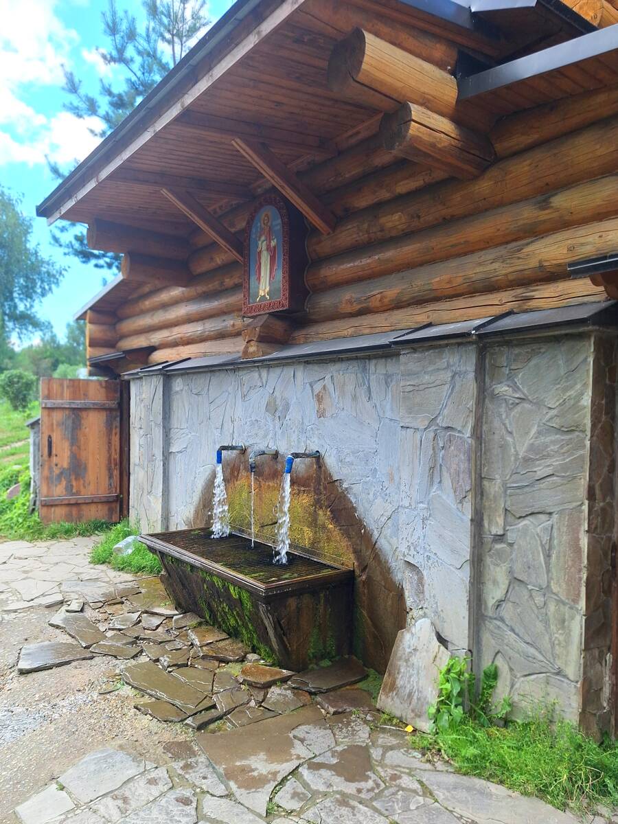 Часовня Владислава Сербского, Сергиев Посад (Сергиево-Посадский городской округ, Московская область). архитектурные детали