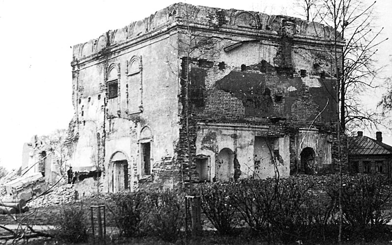 Данилов. Собор Смоленской иконы Божией Матери. архивная фотография, Разрушение церкви, основной объем. Фотография 1950-х годов.