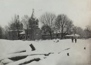 Церковь Успения Пресвятой Богородицы (старая), Частная коллекция. Фото 1916 г. Справа от деревянной видна строщаяся каменная церковь.<br>, Птичья, Дубенский район, Украина, Ровненская область