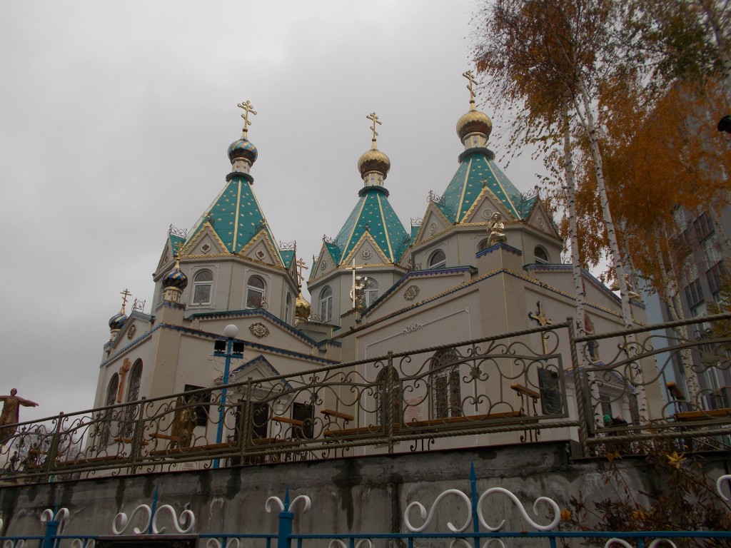 Бийск. Церковь Покрова Пресвятой Богородицы. фасады