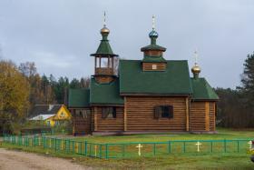 Холова. Церковь Петра и Павла