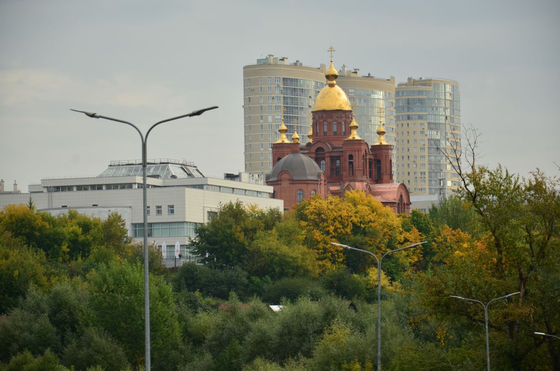 Чебоксары. Собор Сергия Радонежского (строящийся). общий вид в ландшафте