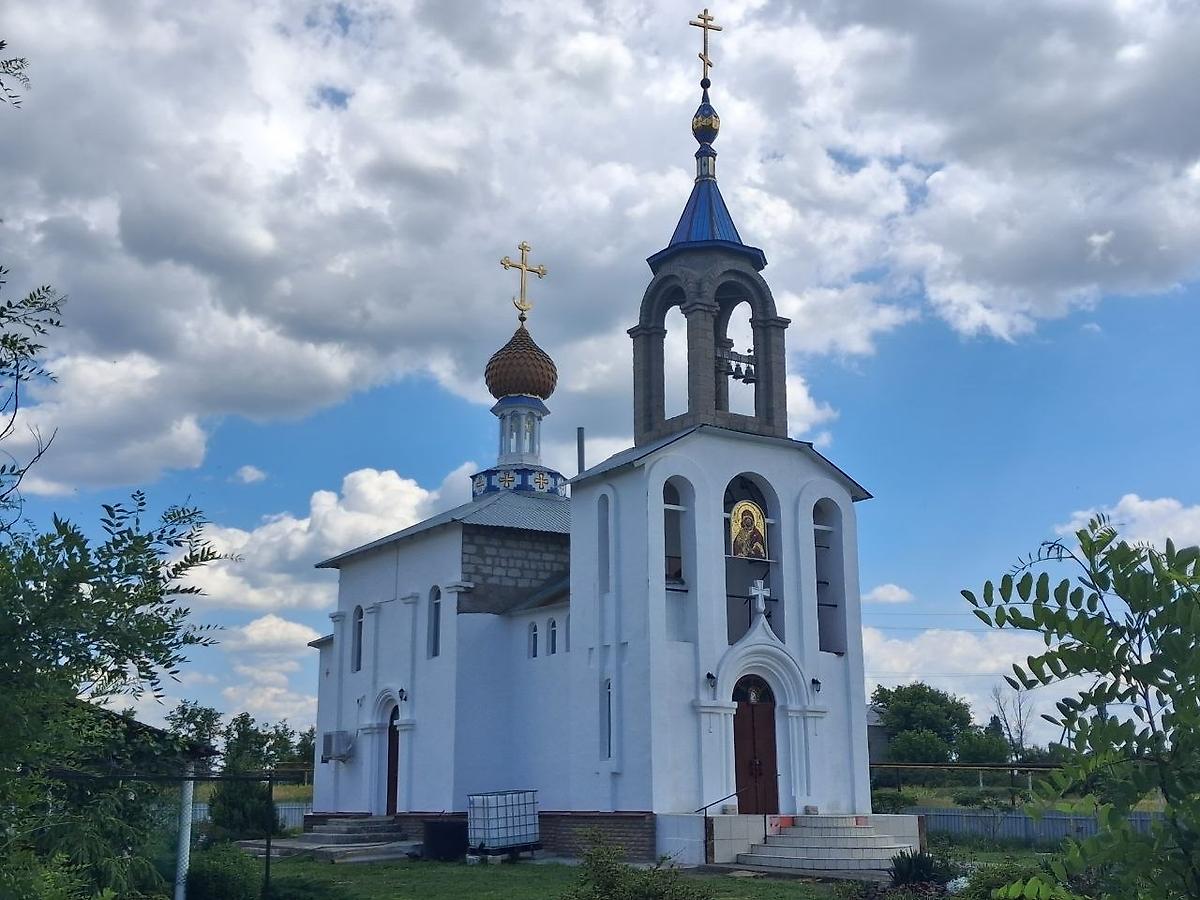 фасады. Церковь Донской иконы Божией Матери, Власовка (Краснодонский район и г. Краснодон, Украина, Луганская область)