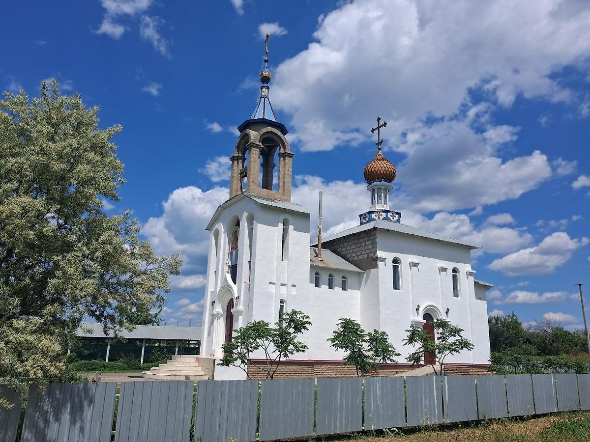 фасады. Церковь Донской иконы Божией Матери, Власовка (Краснодонский район и г. Краснодон, Украина, Луганская область)