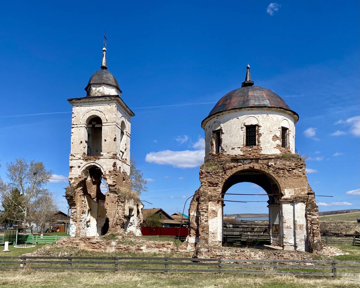 Церковь Троицы Живоначальной, Бараит (Новосёловский район, Красноярский край). фасады, Вид с юга