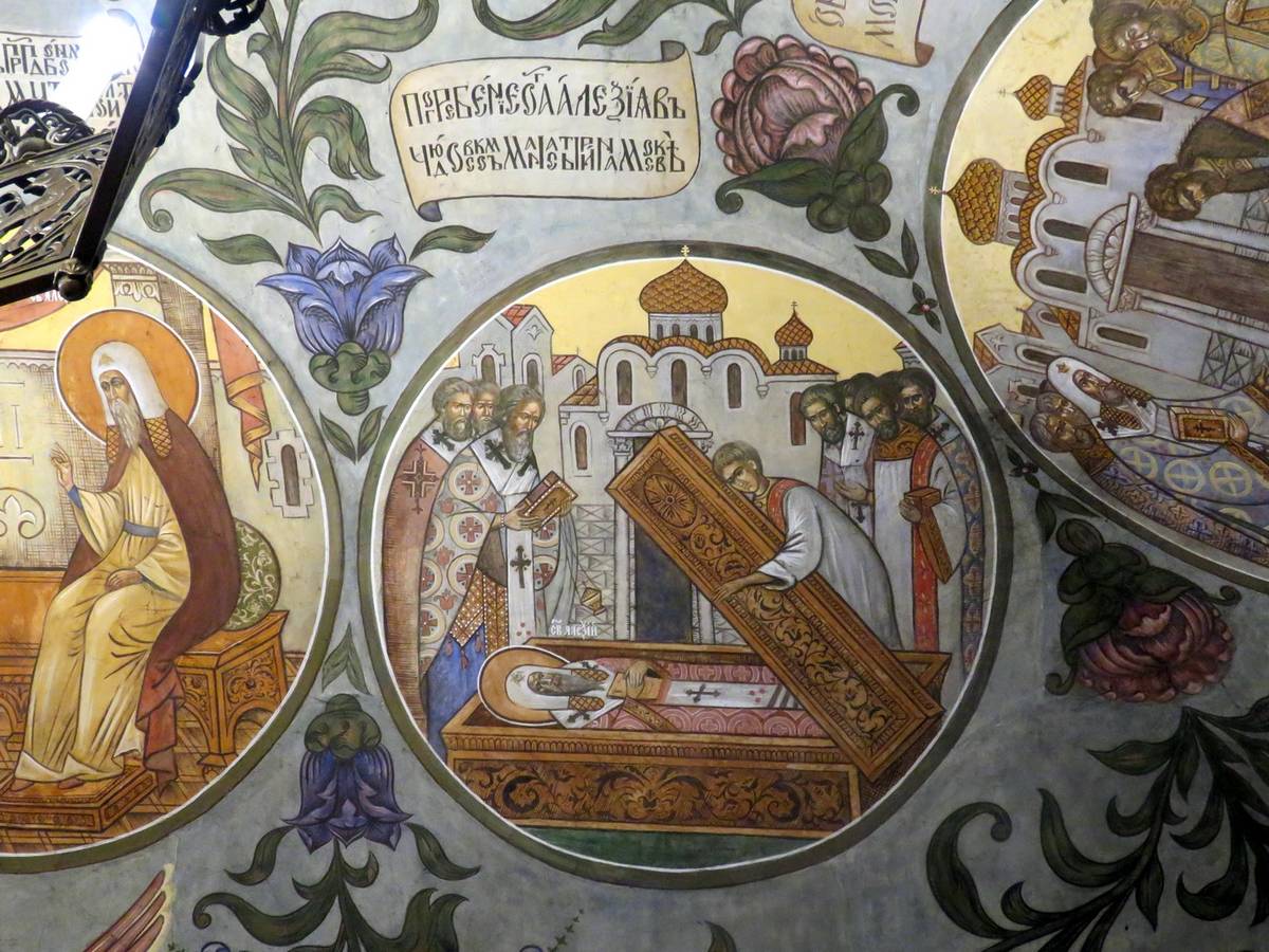 Росписи в интерьере, интерьер и убранство. Зачатьевский монастырь. Часовня Алексия, митрополита Московского, Хамовники (Центральный административный округ (ЦАО), г. Москва)