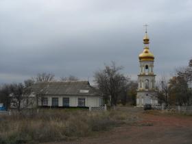 Изварино. Церковь Сергия Радонежского и Макария, митрополита Киевского