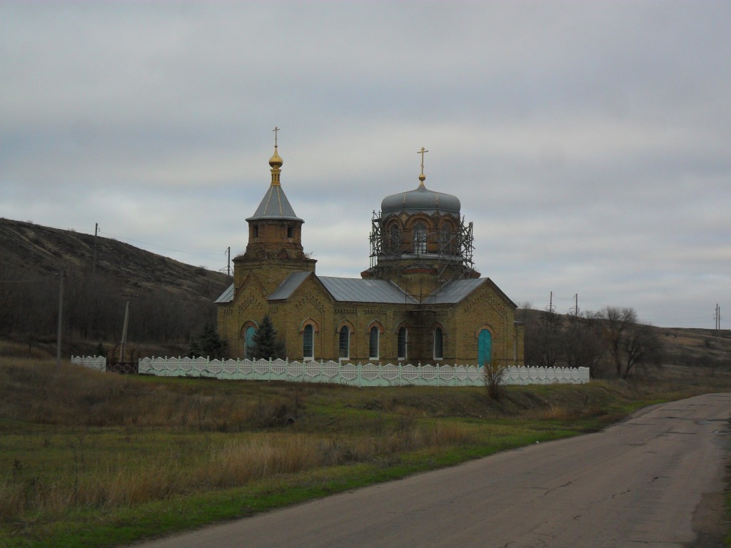 Церковь Троицы Живоначальной, Давыдо-Никольское (Краснодонский район, Украина, Луганская область). фасады