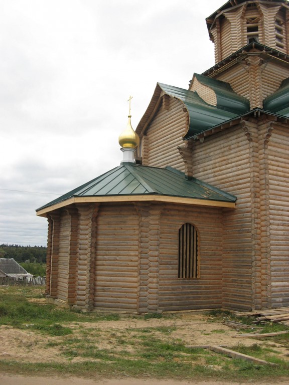 Сатис. Церковь Серафима Саровского (строящаяся). архитектурные детали, Апсида церкви