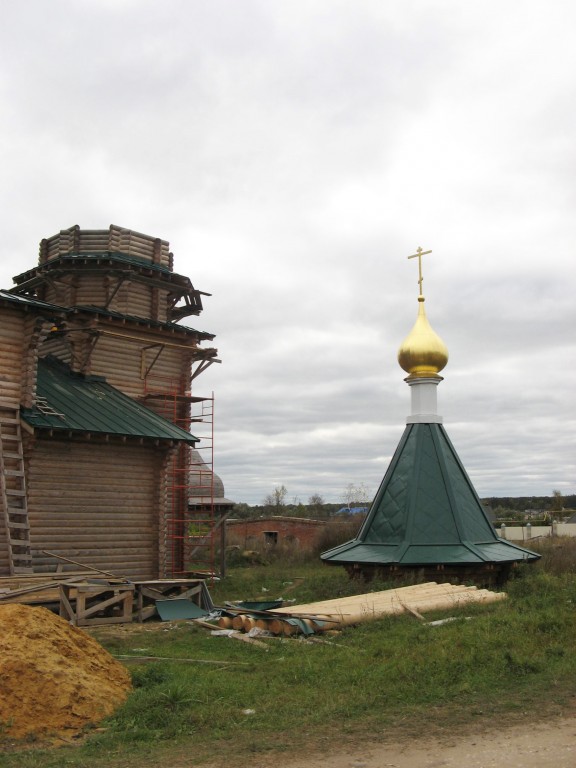 Церковь Серафима Саровского (строящаяся), Сатис (Дивеевский район, Нижегородская область). дополнительная информация, Скоро купол украсит колокольню.....