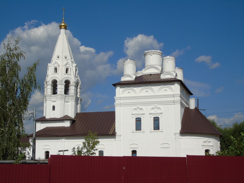 Домодедово. Церковь Тихвинской иконы Божией Матери (каменная). фасады