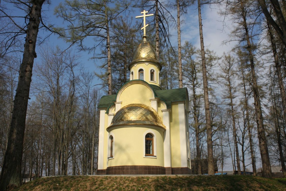 Дугино. Церковь Троицы Живоначальной (новая). фасады