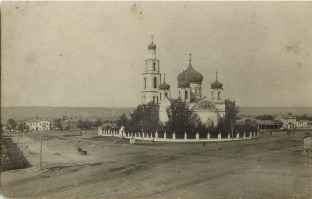 Церковь Владимирской иконы Божией Матери, Валуйки (Валуйский район, Белгородская область). архивная фотография, Частная коллекция. Фото 1910 г.