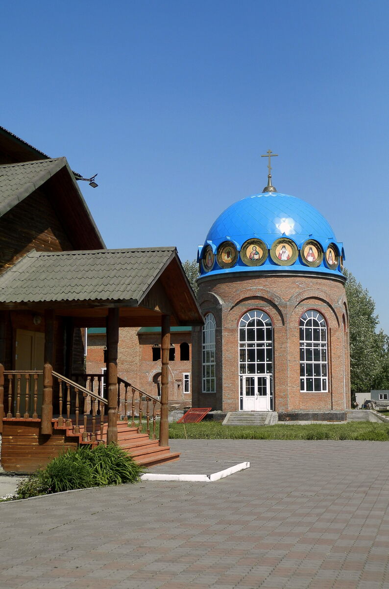 Часовня Собора Оптинских старцев, Новосибирск (Новосибирск, город, Новосибирская область). общий вид в ландшафте
