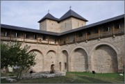 Монастырь Сошествия Святого Духа на апостолов - Митоку Драгомирней - Сучава - Румыния