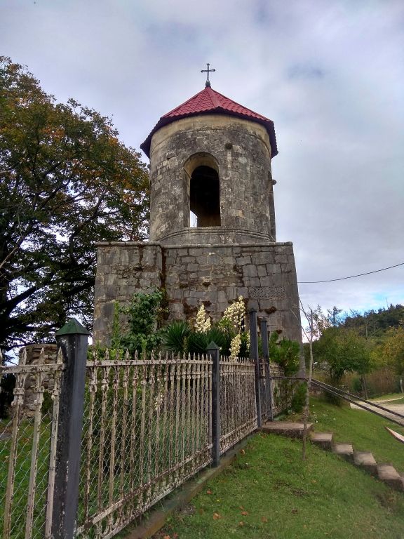 Кафедральный собор Успения Пресвятой Богородицы, Цаиши (Самегрело и Земо-Сванети, Грузия). фасады