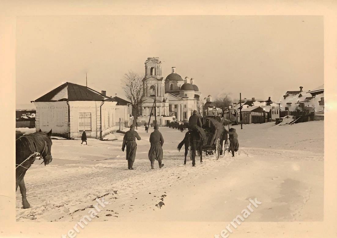 Церковь Рождества Пресвятой Богородицы, Юнаковка (Сумской район, Украина, Сумская область). архивная фотография, Храм в ландшафте села. Фото с аукциона e-bay.de