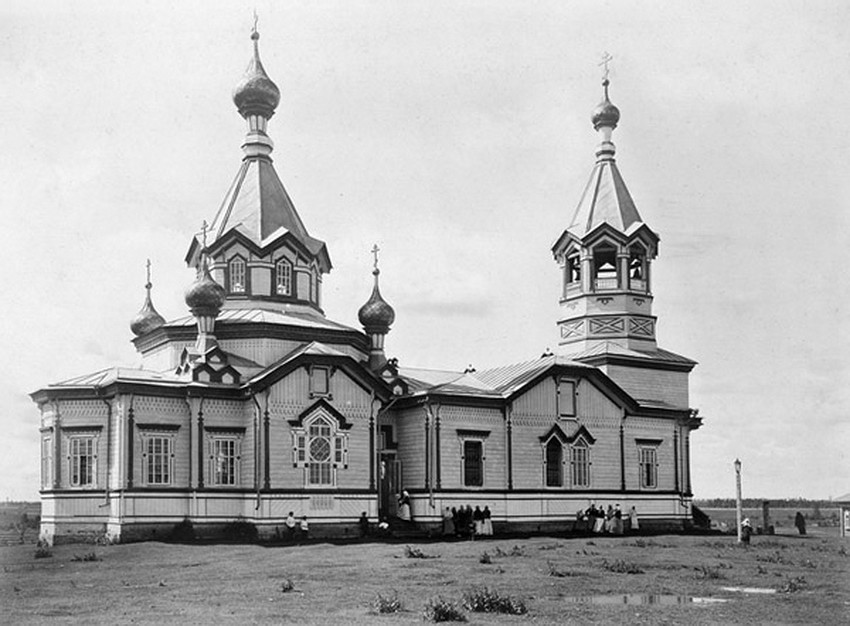 Извал. Церковь Троицы Живоначальной. архивная фотография