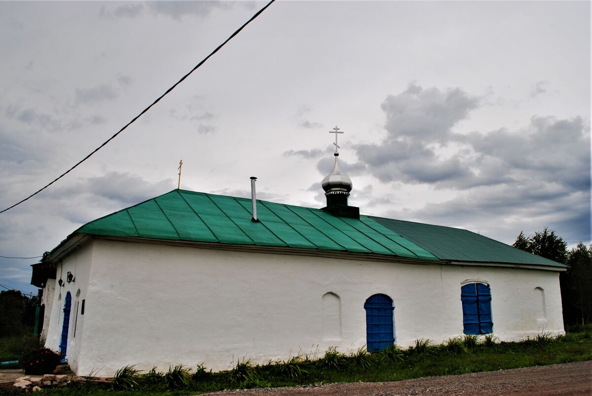 Церковь Троицы Живоначальной (старая), Новотроицкое (Мишкинский район, Республика Башкортостан). общий вид в ландшафте
