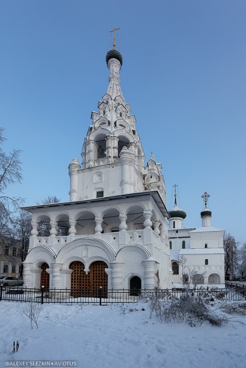 Ярославль. Церковь Гурия, Самона и Авива. фасады