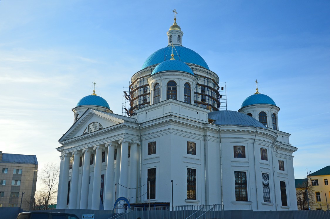 Вахитовский район. Казанско-Богородицкий монастырь. Собор Казанской иконы Божией Матери (новый). фасады