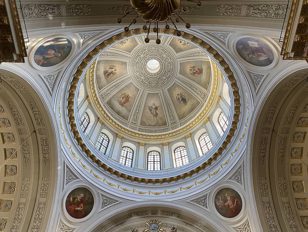 Подкупольное пространство, интерьер и убранство. Казанско-Богородицкий монастырь. Собор Казанской иконы Божией Матери (новый), Вахитовский район (Казань, город, Республика Татарстан)