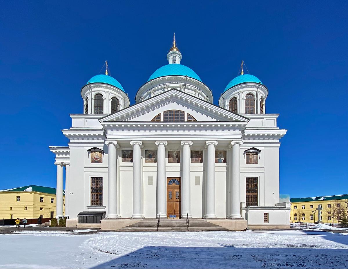 Вид с юга, фасады. Казанско-Богородицкий монастырь. Собор Казанской иконы Божией Матери (новый), Вахитовский район (Казань, город, Республика Татарстан)