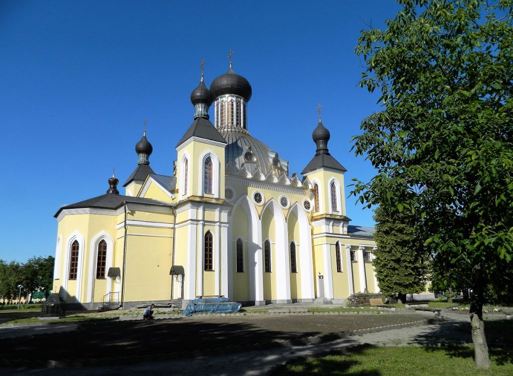 Пинск. Варваринский монастырь. Собор Воскресения Словущего. фасады