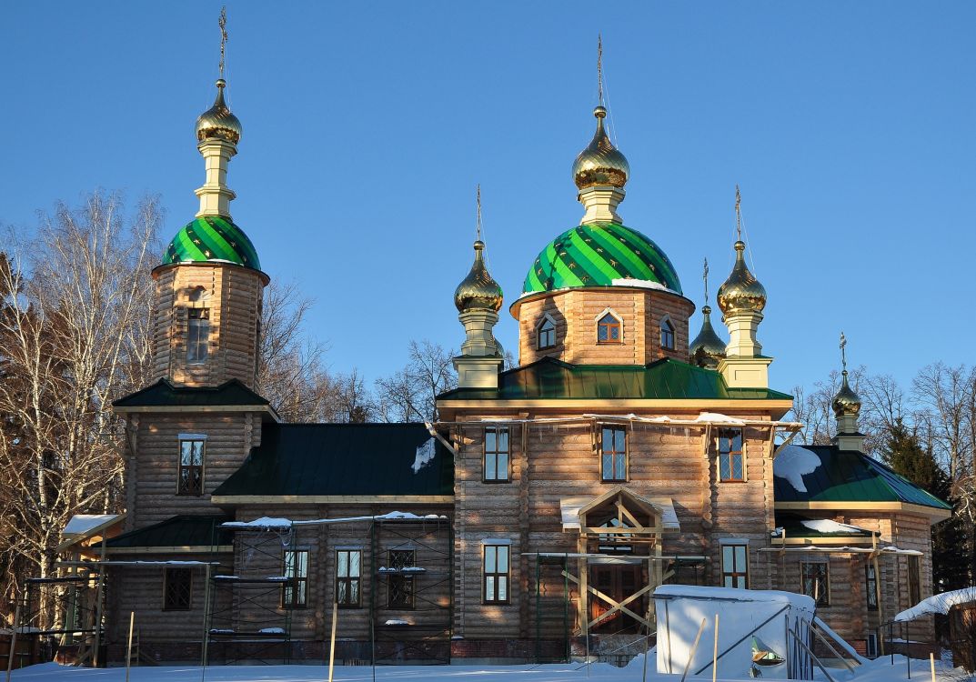 Александро-Невский мужской монастырь. Церковь Александра Невского (новая), Кюрегаси (Моргаушский район, Республика Чувашия). общий вид в ландшафте