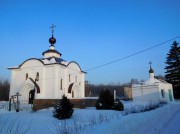 Церковь Илии Пророка на Баныкинском кладбище, Ильинская церковь и справа временная часовня.<br>, Тольятти, Тольятти, город, Самарская область