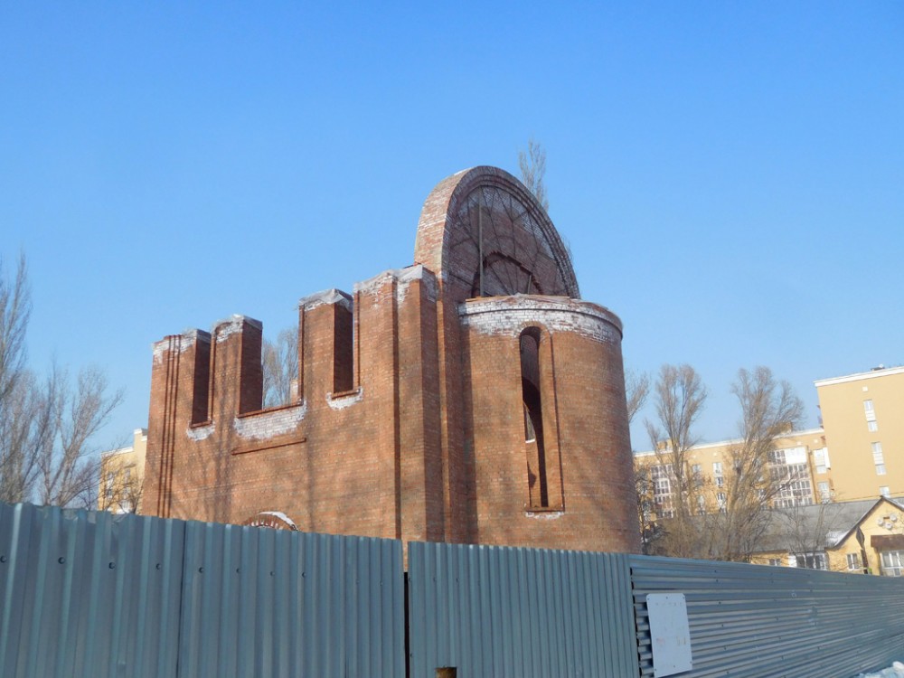 Тольятти. Церковь Татианы при Тольяттинском университете. документальные фотографии
