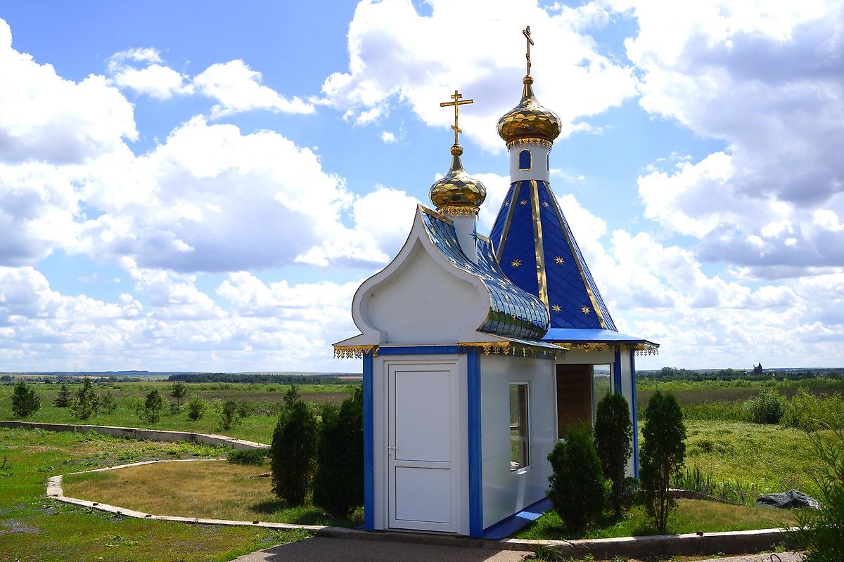 фасады. Часовня Серафима Саровского, Кармала, урочище (Шарлыкский район, Оренбургская область)