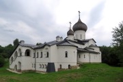 Церковь Троицы Живоначальной на подворье Воскресенского Новодевичьего монастыря, , Жуки, Себежский район, Псковская область