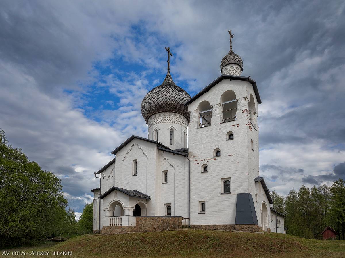 фасады. Церковь Троицы Живоначальной на подворье Воскресенского Новодевичьего монастыря, Жуки (Себежский район, Псковская область)